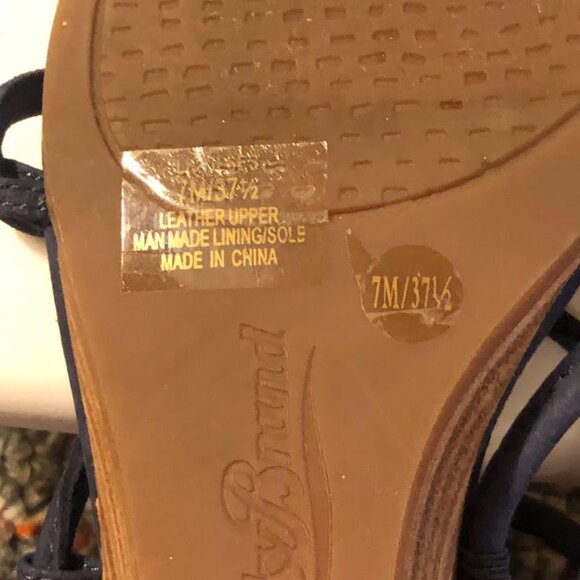 Wm's Lucky Brand wedge sandals - Picture 6 of 8